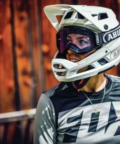 Abus AirDrop MIPS -Günstiges Kleidung Geschäft az Abus AirDrop MIPS 5 polarwhite 228426 b2fd76f3 4aca 4086 8a7e b16dd6b3ed52