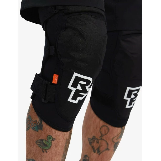 Race Face Ambush Knieschützer Schwarz 5 Race Face Ambush Knieschützer Schwarz – Bild 3